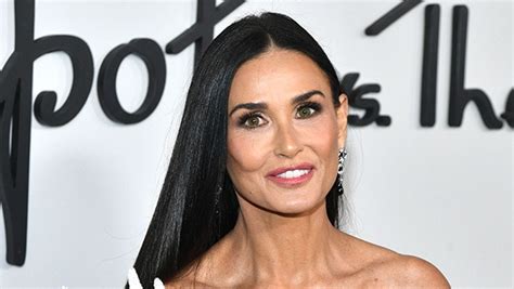 Demi Moore Stuns In Gorgeous Black And White Strapless Gown At The ‘feud