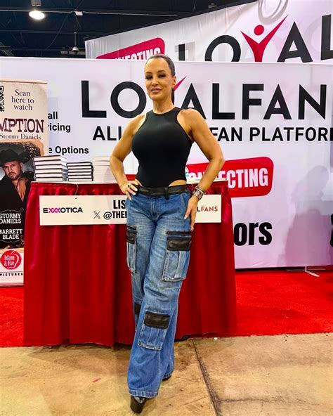 Lisa Ann Exxxotica Chicago 04 14 2024 • Celebmafia