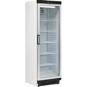 18 Cubic Ft Glass Fronted Fridge Approx 90 Bottles Catering