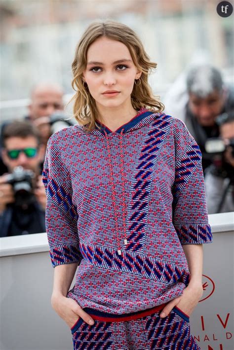 Lily Rose Depp La Fille De Vanessa Paradis Et Johnny Depp Se Confie