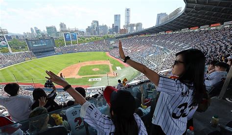 2024 프로야구 역대 최소 경기 600만 관중 돌파 임박 전반기 달성 최초 기록