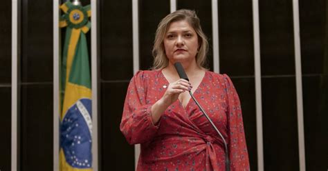 Professora Luciene Cavalcante denuncia que mais de 700 munícipios não