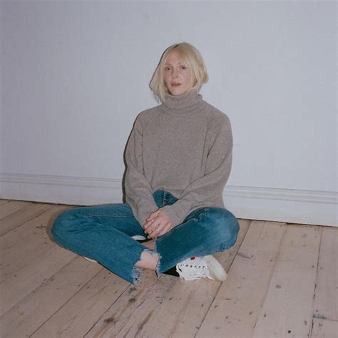 Laura Marling: best songs · discography · lyrics