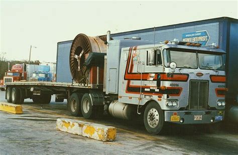 Peterbilt 352 Big Sleeper And Something Else Behind Tampa Flickr