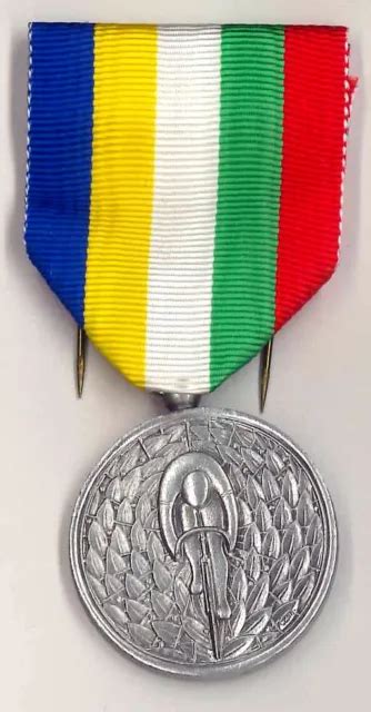 RARE MÉDAILLE de la reconnaissance du sport cycliste Mérite