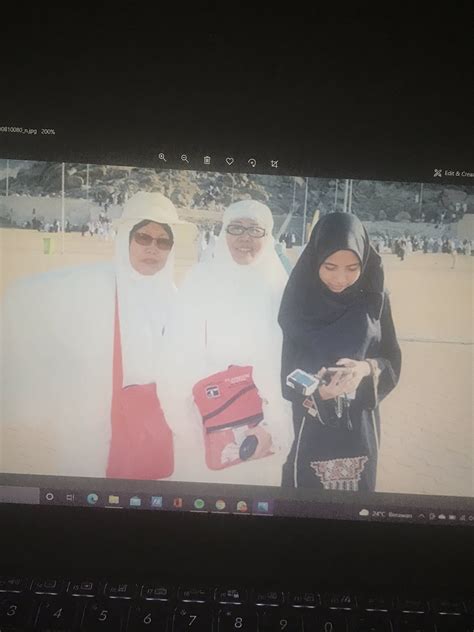 Jeje On Twitter Kalo Aku Gasalah Ingat Di Foto Ini Hari Itu Nenek