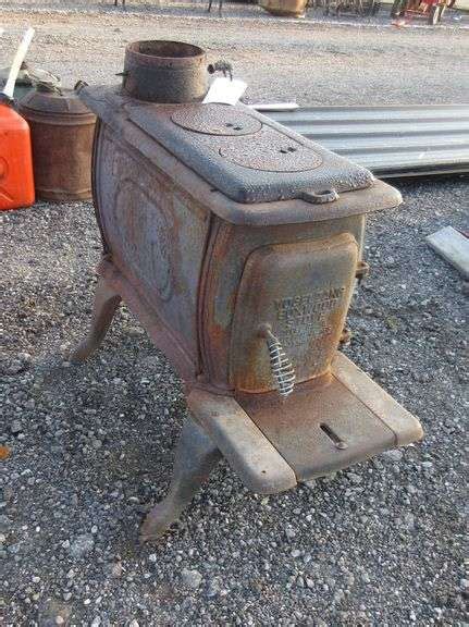 Antique Cast Iron Vogelzang Boxwood Stove Albrecht Auction Service