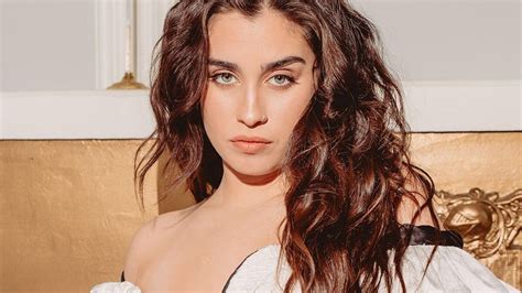 Lauren Jauregui anuncia o lançamento de Big Femme Energy para sexta