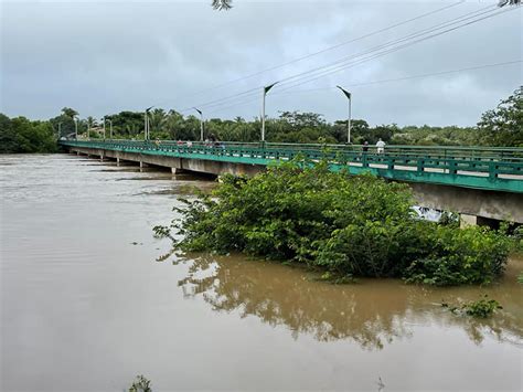 Rio Longá atinge cota de inundação e alaga áreas em Esperantina