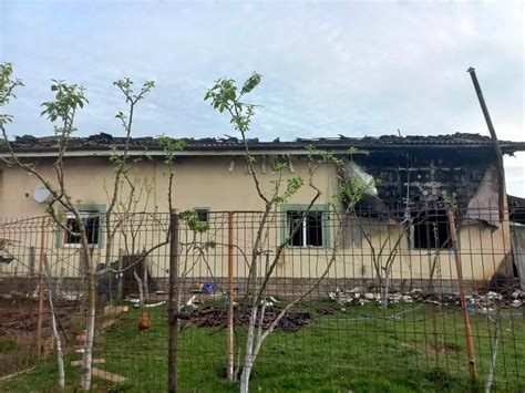 O Familie Din Oradea Are Nevoie De Ajutor Dupa Incendiul Fatal De