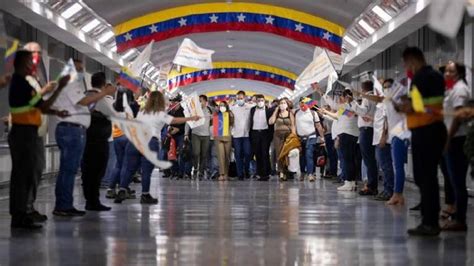 Avi N Retenido En Ezeiza Llegaron A Venezuela Los Tripulantes