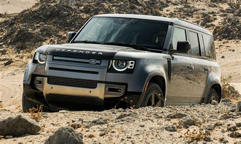 Lançamento Land Rover Defender ganha motorização turbodiesel híbrida