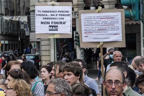 La Protesta Del No Green Pass I Manifestanti Sono Cinquemila La