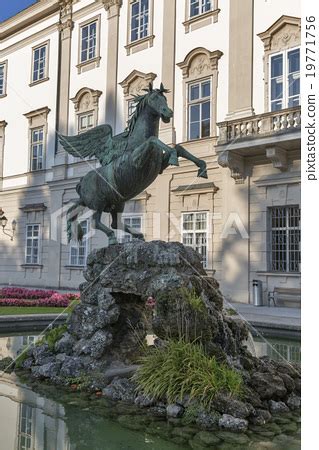 Mirabell Gardens And The Pegasus Fountain Fasci Garden