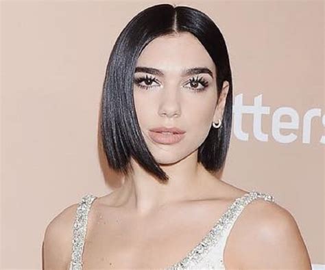 Biografia E Dua Lipa Anglisht