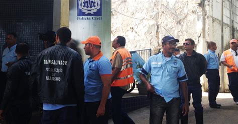 G Servidores Da Transalvador Encerram Greve Ap S Quatro Dias