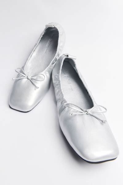 Туфли Befree - купить с доставкой по выгодным ценам в интернет-магазине ...