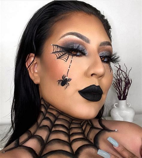 35 Creepy Spider Makeup Ideas For Halloween 2022 — Glitter Eye Shadow