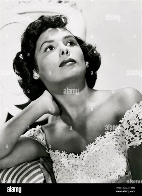 Lena Horne 1917 2010 American Singer Dancer And Film Actress About