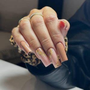 22 Stunning Nude Summer Nails 2024 Elegant Designs DIY Tips