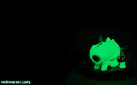 Glow in the Dark Wallpaper - WallpaperSafari