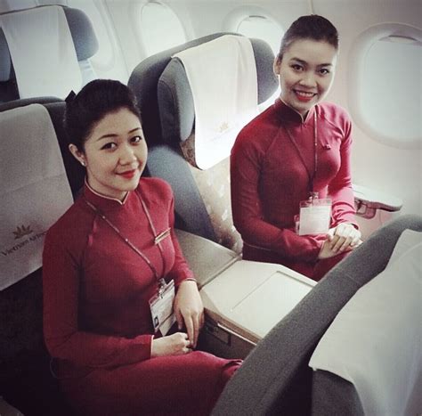 【ベトナム】ベトナム航空 客室乗務員 Vietnam Airlines Cabin Crew【vietnam】 Áo Dài