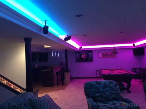 Man Cave Game Room LED Lighting Contemporáneo Sala de estar