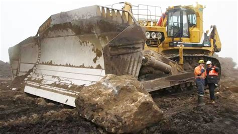 Amazing Dangerous Idiots Biggest Bulldozer Operator Skills Heavy