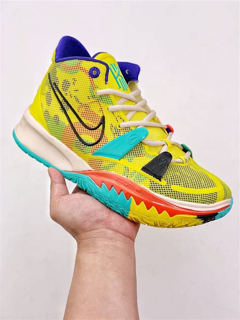 Купить баскетбольные кроссовки Nike Kyrie 7 1 World 1 People Electric ...