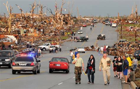 Joplin Tornado Anniversary Residents Haunted After Moore Oklahoma Twister Huffpost