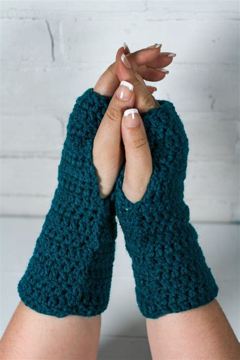 Beginner Crochet Fingerless Mitts Pattern Winding Road Crochet