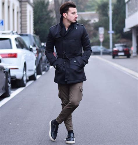 Men S Trench Coats Buying Guide Outfit Ideas Men S Trench Coat