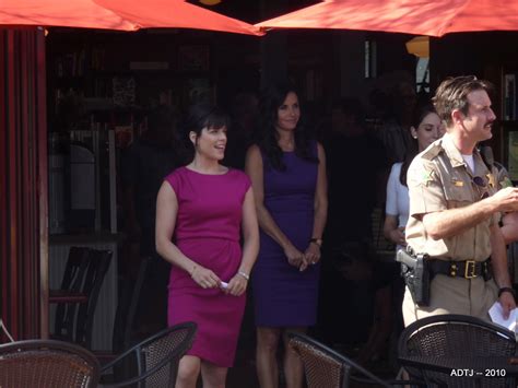 Courteney on set of "Scream 4" - Courteney Cox Photo (13898514) - Fanpop