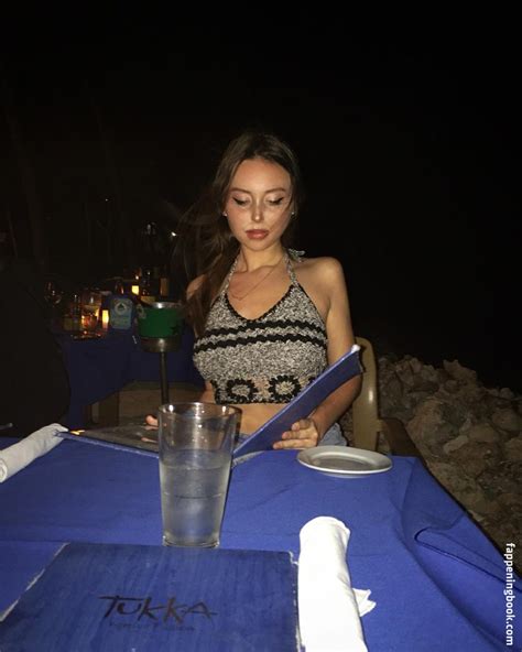 Megan Frey Nude OnlyFans Leaks Fappening FappeningBook