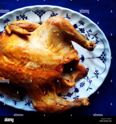 Roast Chicken Hi Res Stock Photography And Images Alamy