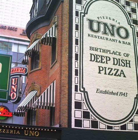 Want The Best Chicago Pizza Try These 12 Iconic Pizzerias Delishably