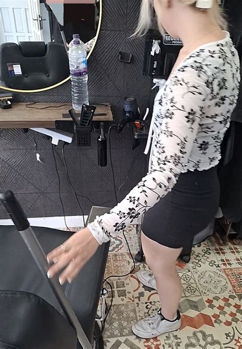 Super Cute Curvy Blonde Barber OC Short Shorts Volleyball Forum