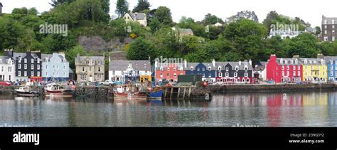 Mull ferry tobermory hi-res stock photography and images - Alamy