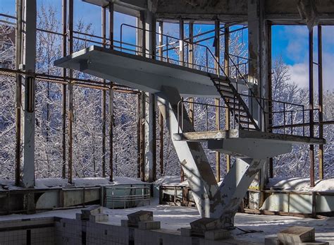 Enter The Scary Ruins Of Pripyat Ghost Town Kilometers From Chernobyl