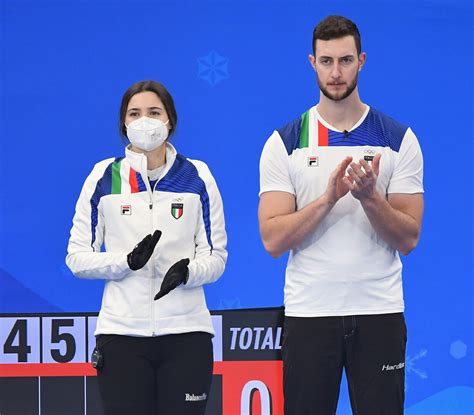 Storico Oro Olimpico Per LItalia Del Curling Nel Doppio Misto