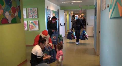 Agrigento Babbo Natale In Arriva Nel Reparto Pediatria Dellospedale