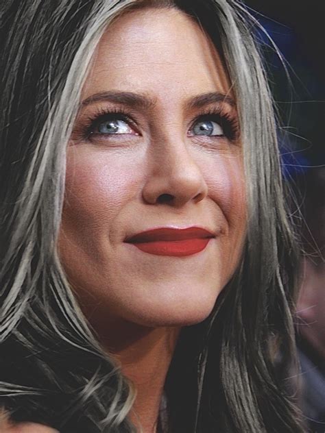 Pin On Hair Face Nails Jennifer Aniston News Jennifer Aniston