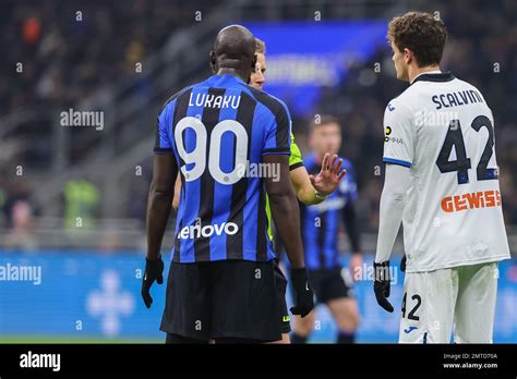 Romelu Lukaku Of Fc Internazionale And Giorgio Scalvini Of Atalanta Bc