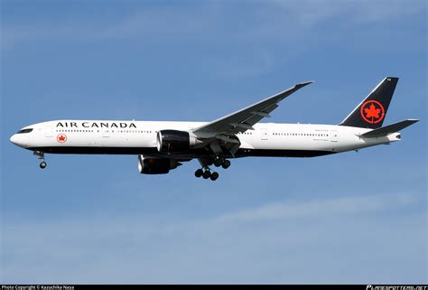 C FITU Air Canada Boeing 777 333ER Photo By Kazuchika Naya ID 864277