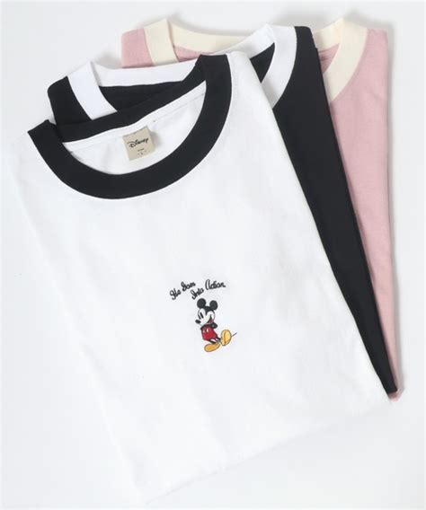 Disney（ディズニー）の「disney ミッキーワンポイント刺繍リンガーtシャツ（tシャツカットソー）」 Wear