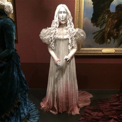 Crimson Peak Costumes On Display Crimson Peak White Dress Lucy