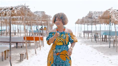 Nina De Majunga Oa Tiako Nouveauté Clip Gasy 2022 Youtube