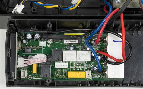 Обзор линейно-интерактивного ИБП Ippon Back Power Pro II 800 с ЖК ...