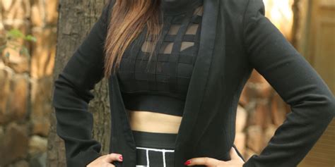 Actress Nikesha Patel Latest Hot Photos Galleries HD Images