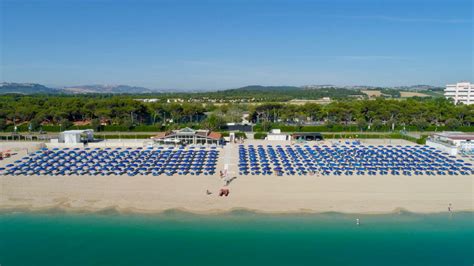 Spiaggia Conero Azzurro